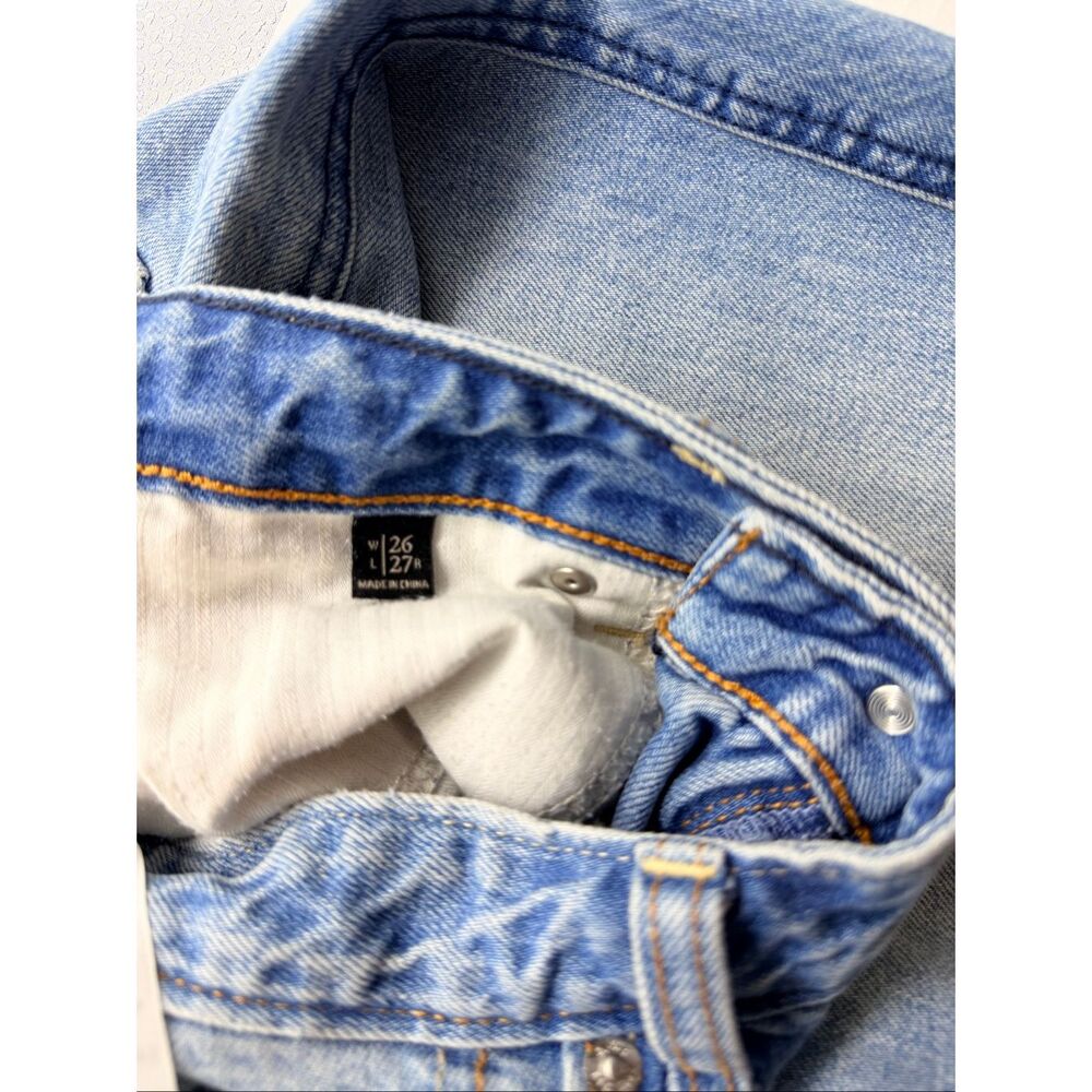 Abercrombie and Fitch Men's 26x27 Distressed Straight Leg Blue Jeans Signature